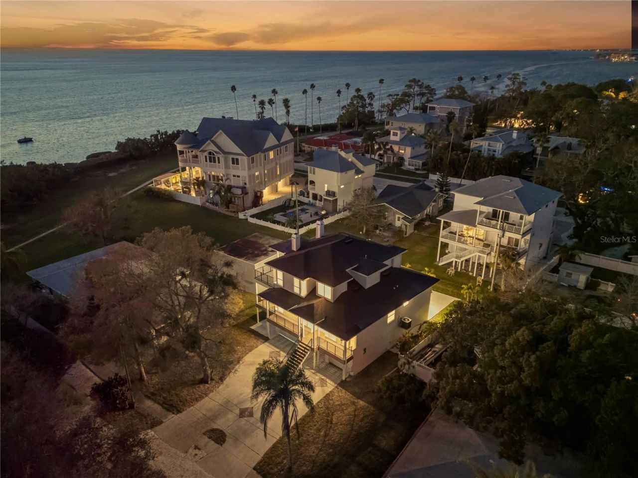 606 Indiana Avenue, Crystal Beach, FL 34681 Photo