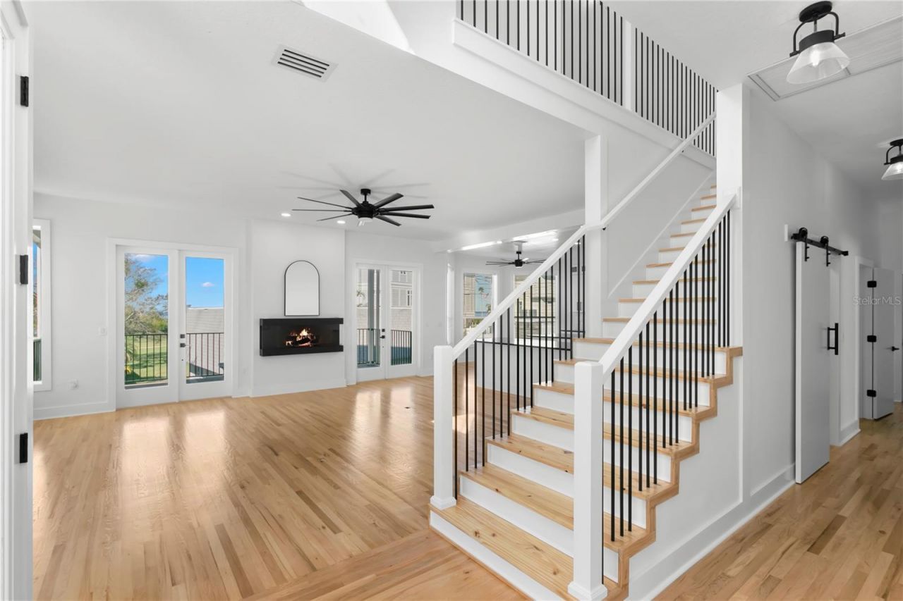 606 Indiana Avenue, Crystal Beach, FL 34681 Photo