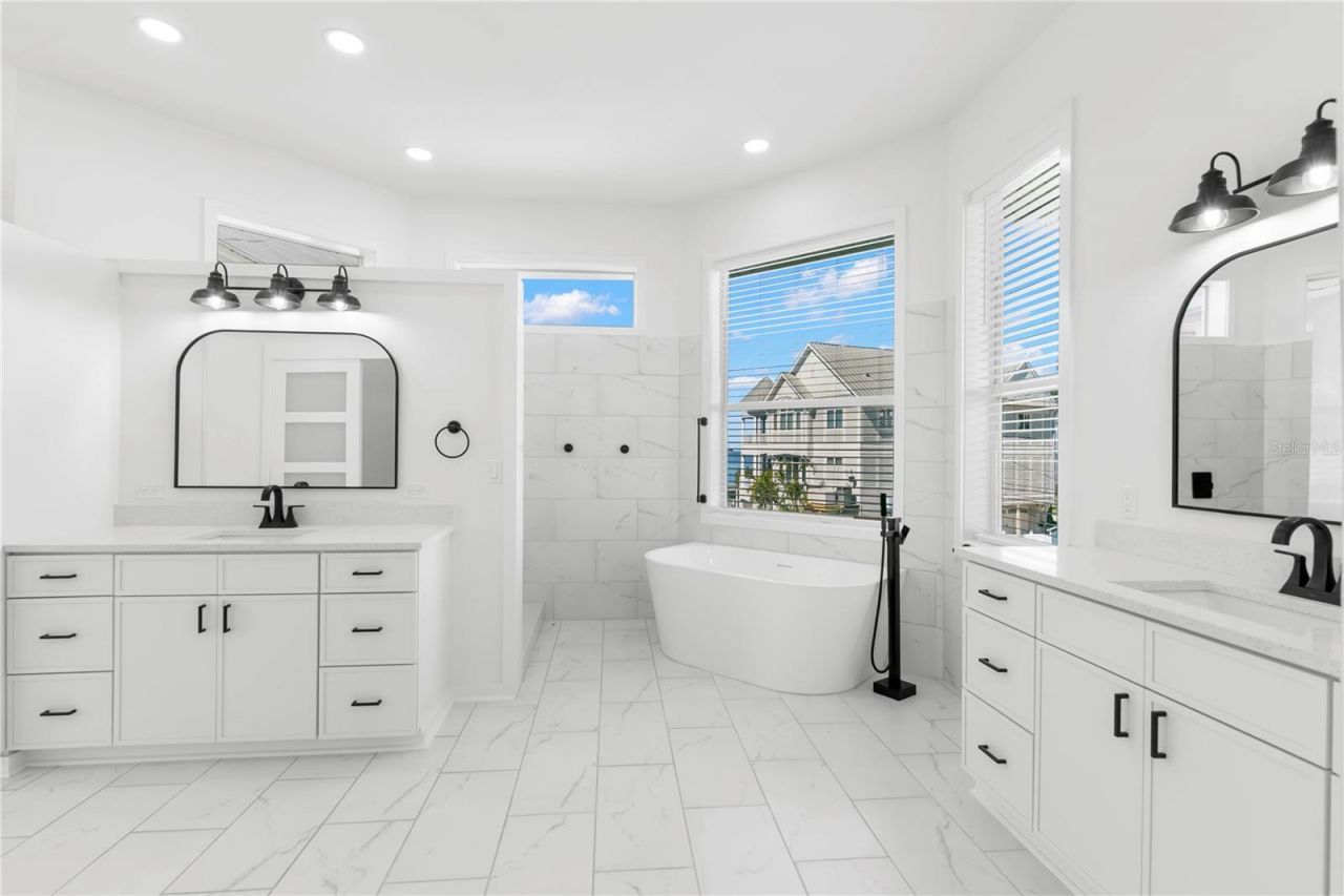 606 Indiana Avenue, Crystal Beach, FL 34681 Photo