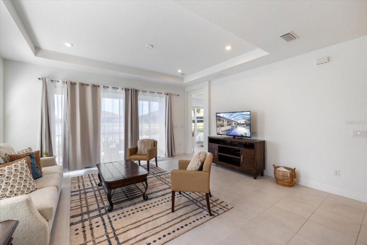 10823 Seasons Way, Palmetto, FL 34221 Photo