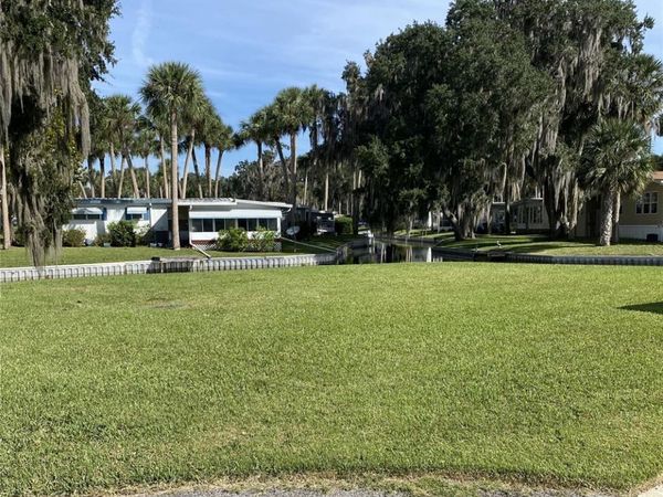 29 CLUB HOUSE, EUSTIS, FL 32726