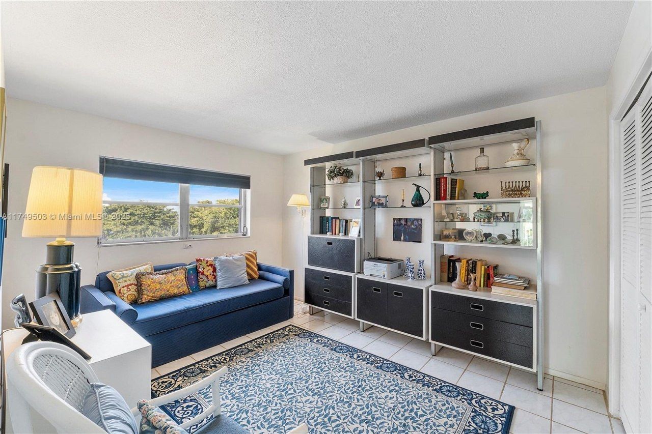 4800 Hillcrest Ln, Unit 514, Hollywood, FL 33021 Photo