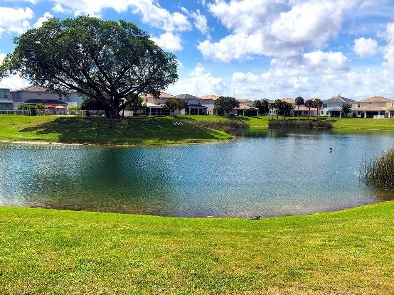 4800 Hillcrest Ln, Unit 514, Hollywood, FL 33021 Photo