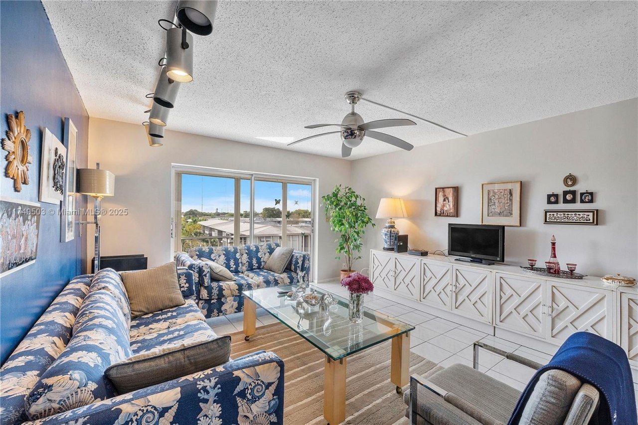 4800 Hillcrest Ln, Unit 514, Hollywood, FL 33021 Photo