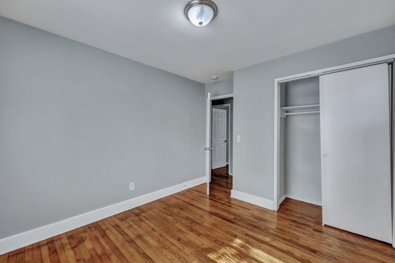 1652 Larry Street Photo 13