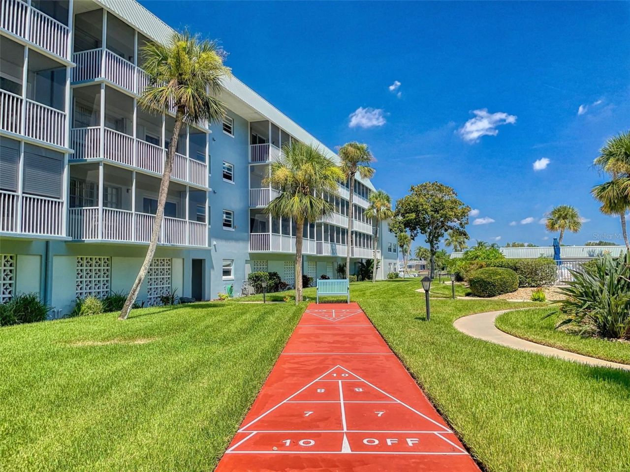 315 N Causeway, Unit 405, New Smyrna Beach, FL 32169 Photo