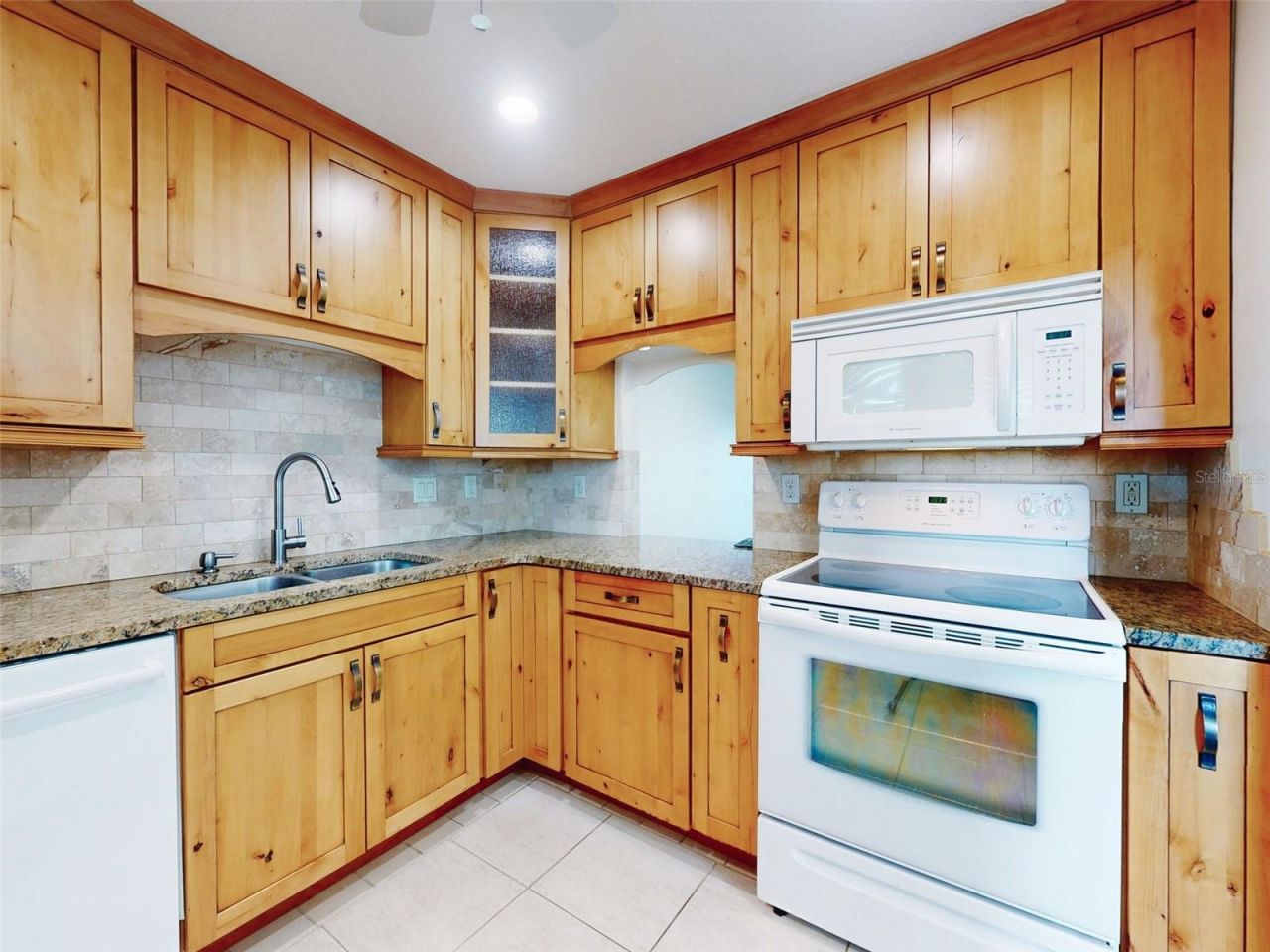 315 N Causeway, Unit 405, New Smyrna Beach, FL 32169 Photo