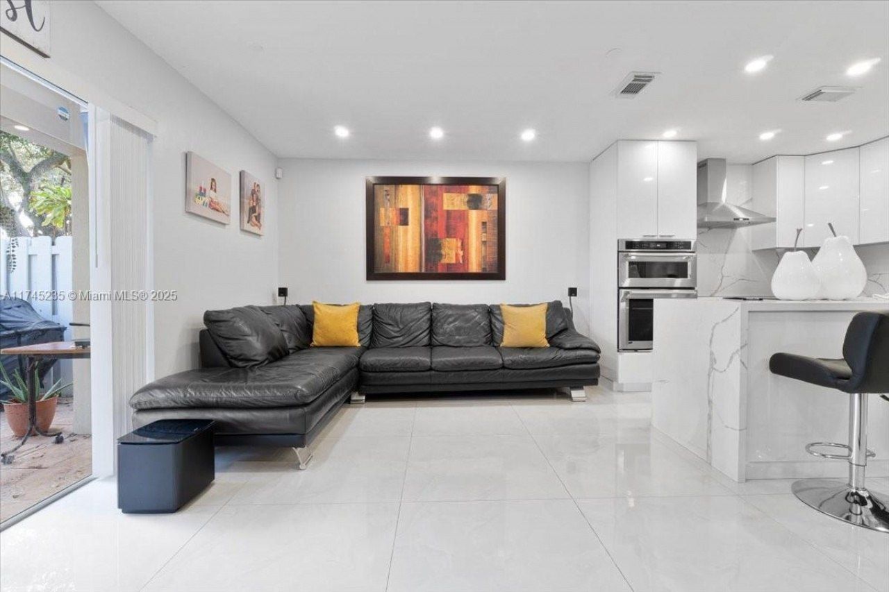 13851 SW 62nd Ter, Unit 13851, Miami, FL 33183 Photo