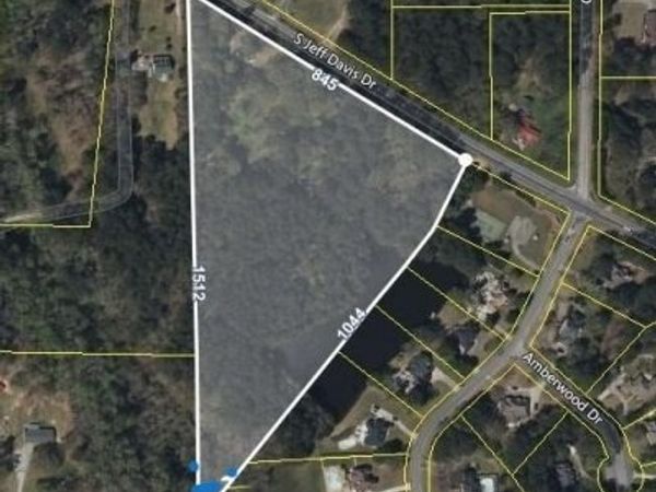 865 S Jeff Davis Drive, Fayetteville, GA 30215