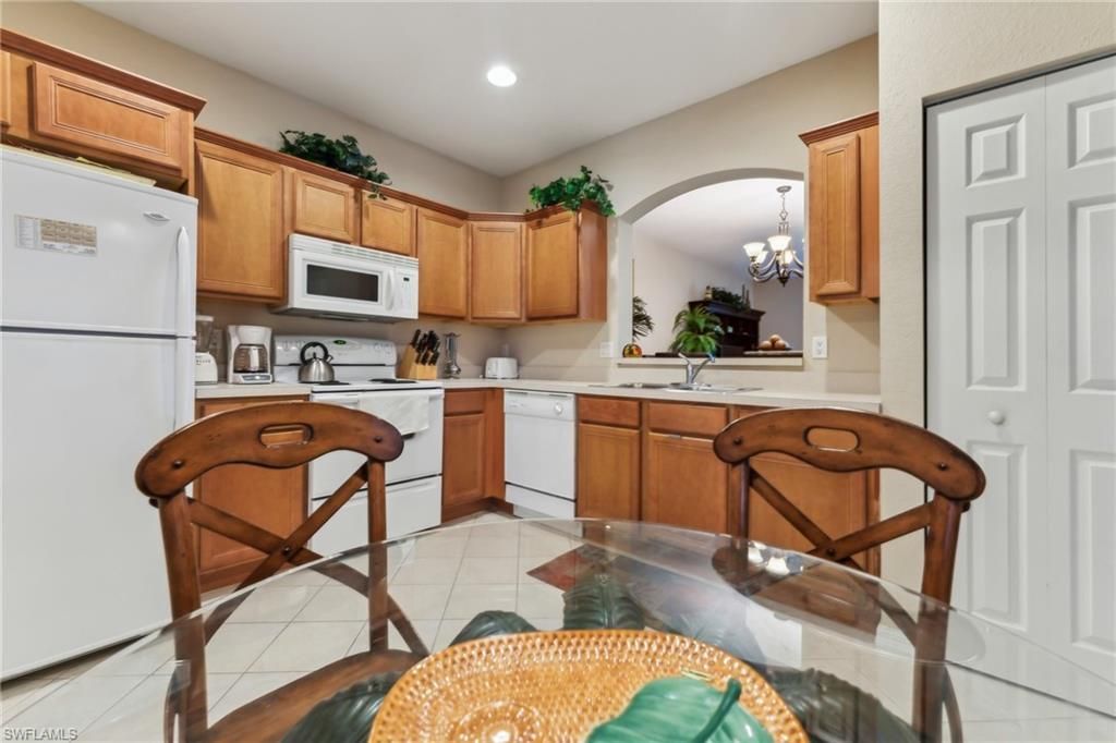 3327 Dandolo Cir, Cape Coral, FL 33909 Photo