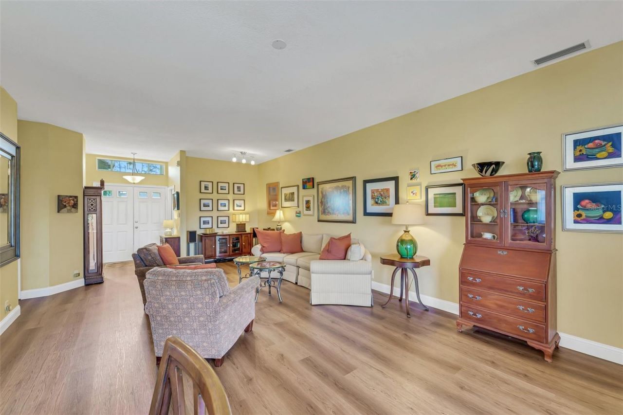 4811 Summertree Road, Venice, FL 34293 Photo