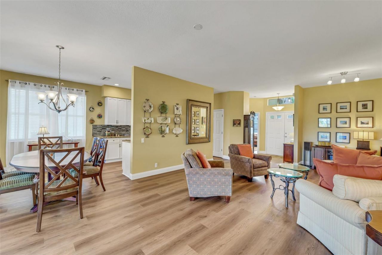 4811 Summertree Road, Venice, FL 34293 Photo