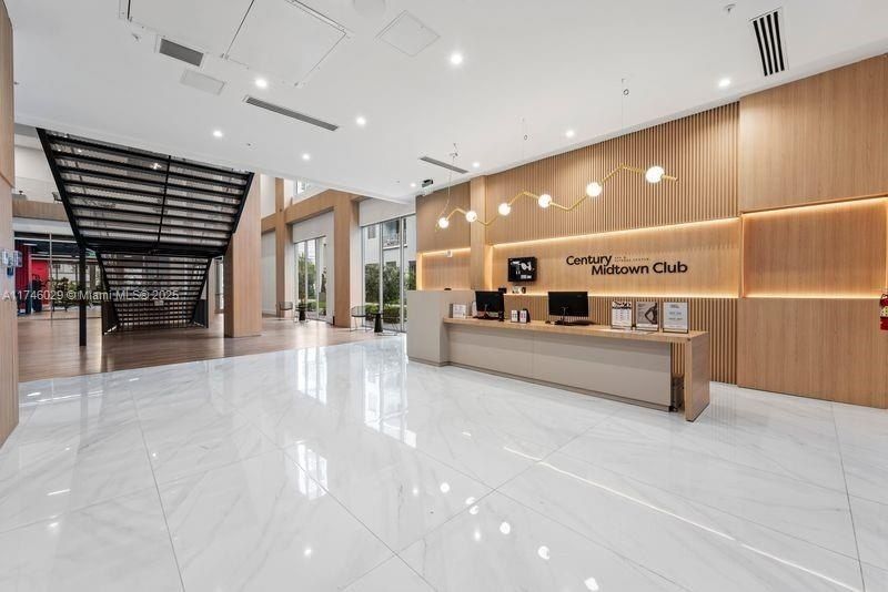 7875 NW 107th, Unit 705, Doral, FL 33178 Photo