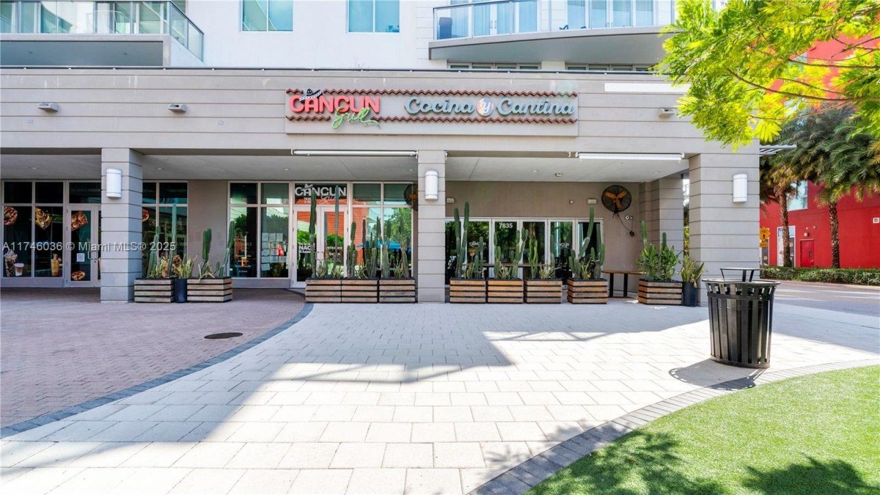 7875 NW 107th Ave, Unit 511, Doral, FL 33178 Photo