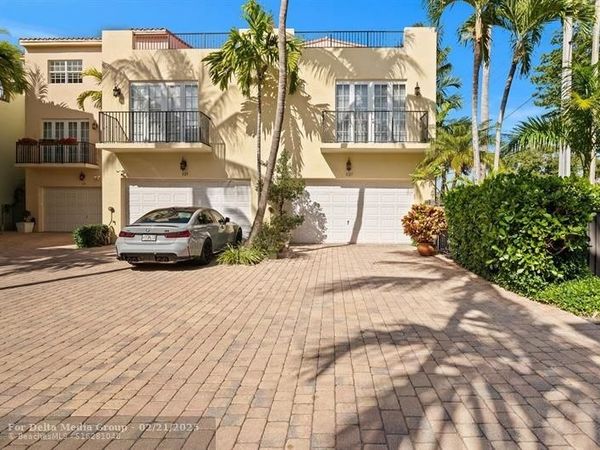 1127 NE 18th Ave, Unit 1127, Fort Lauderdale, FL 33304