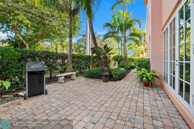 1127 NE 18th Avenue, Unit 1127, Fort Lauderdale, FL 33304 Photo