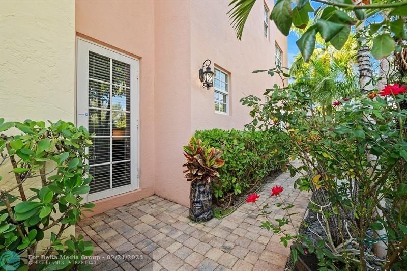 1127 NE 18th Avenue, Unit 1127, Fort Lauderdale, FL 33304 Photo
