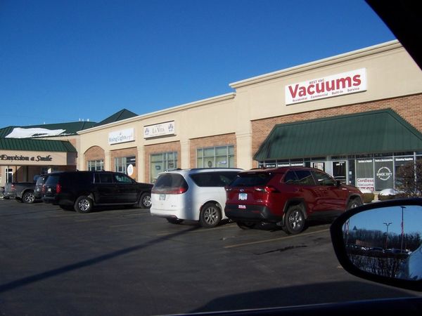 2015 Dean Street, St. Charles, IL 60174