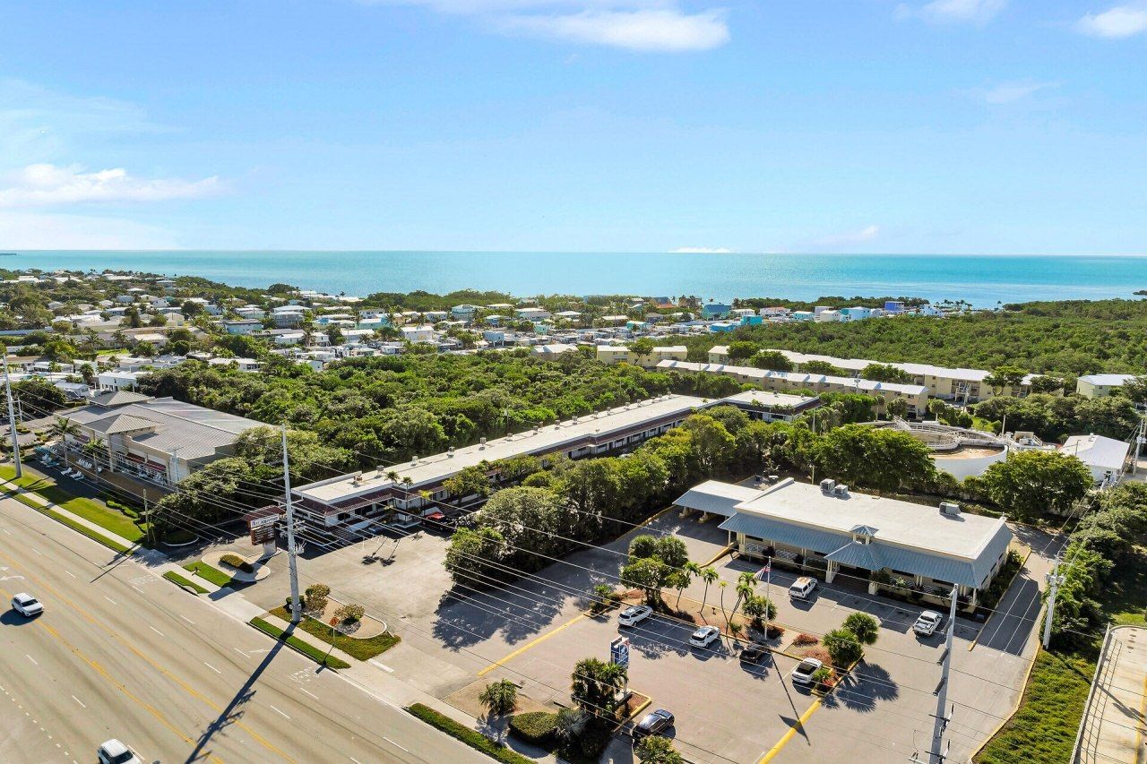 5701 Overseas Hwy 10, Marathon, FL 33050 Photo