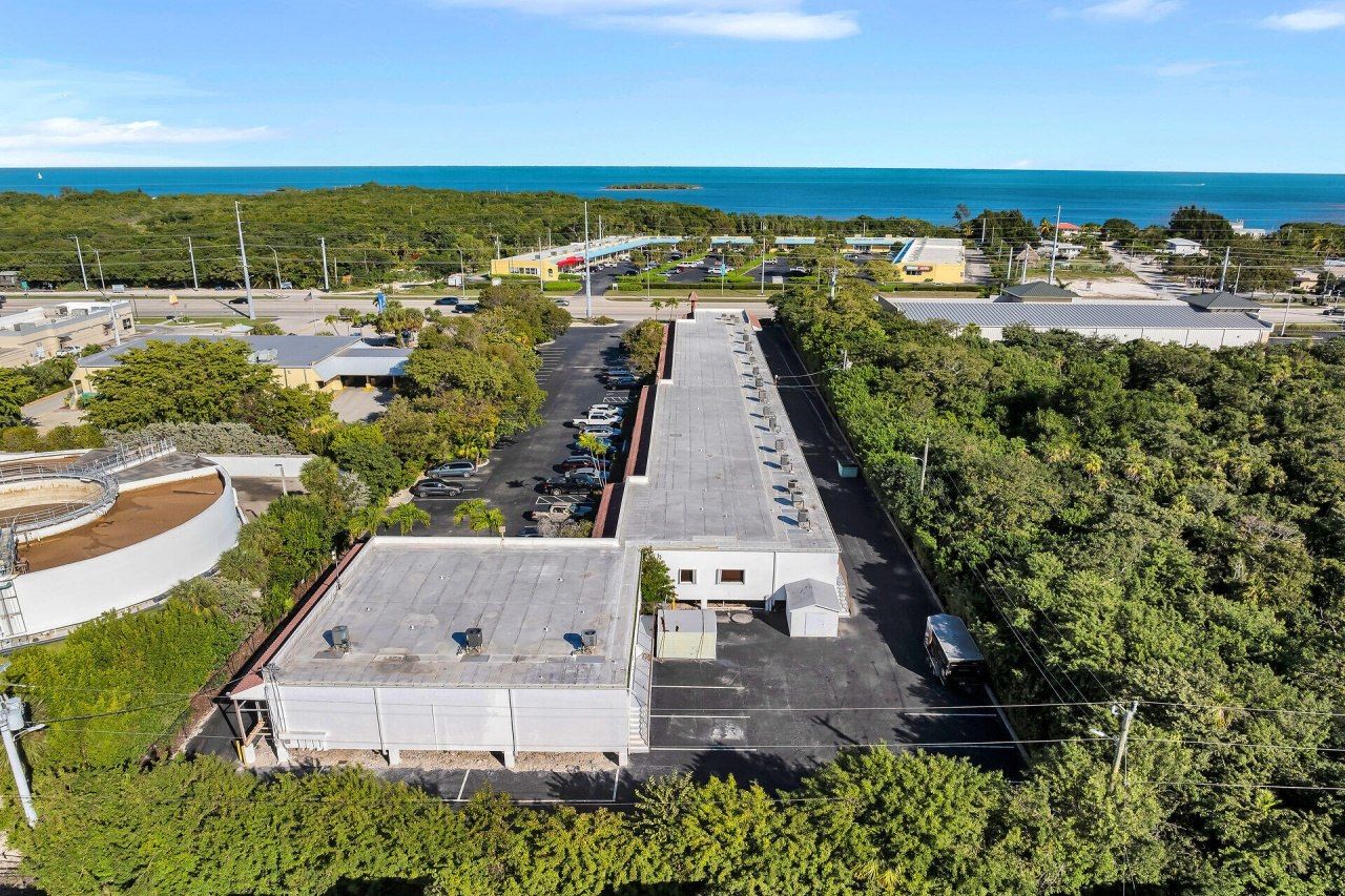 5701 Overseas Hwy 10, Marathon, FL 33050 Photo