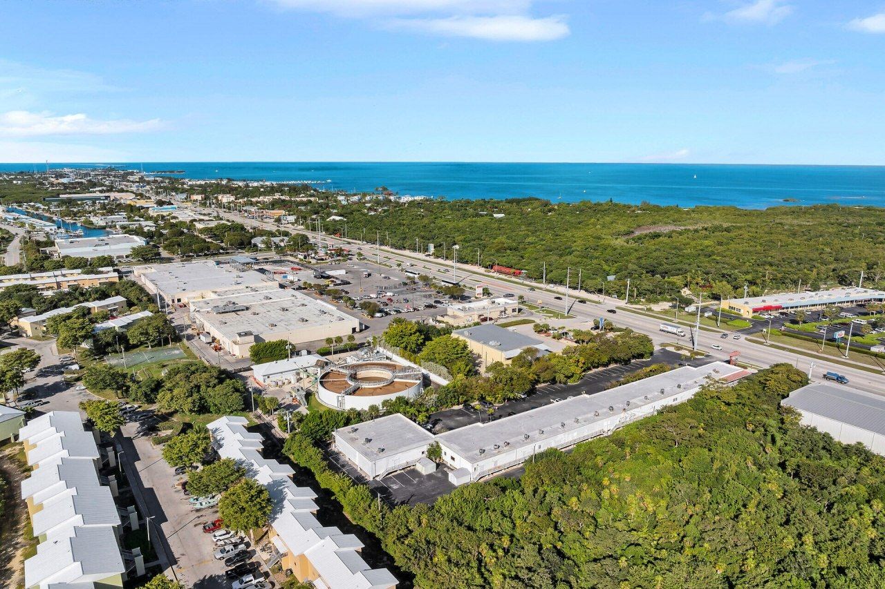 5701 Overseas Hwy 10, Marathon, FL 33050 Photo