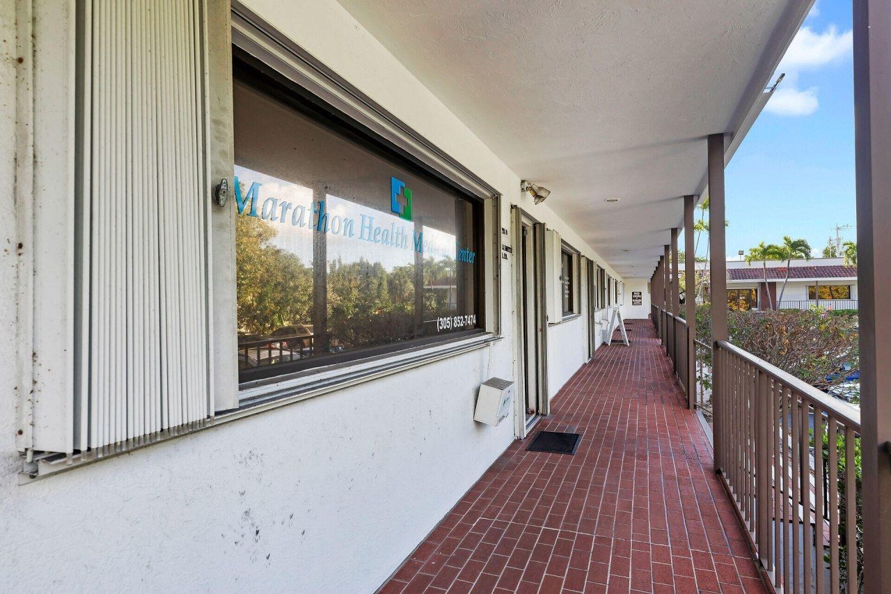 5701 Overseas Hwy 10, Marathon, FL 33050 Photo