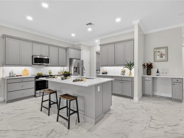 1805 Bridgepointe Circle, Unit 2, Vero Beach, FL 32967