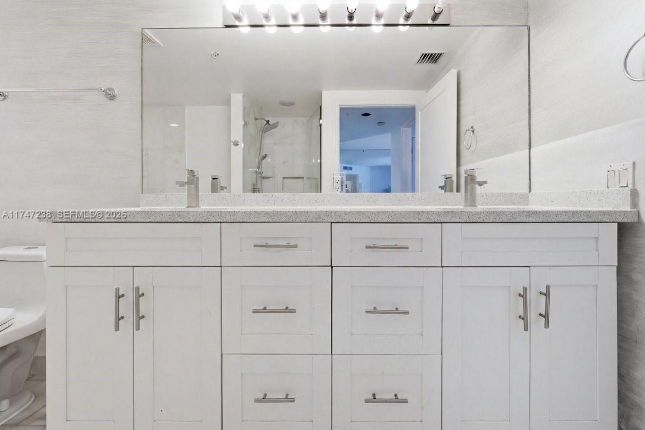 17375 Collins Ave, Unit 1404, Sunny Isles Beach, FL 33160 Photo