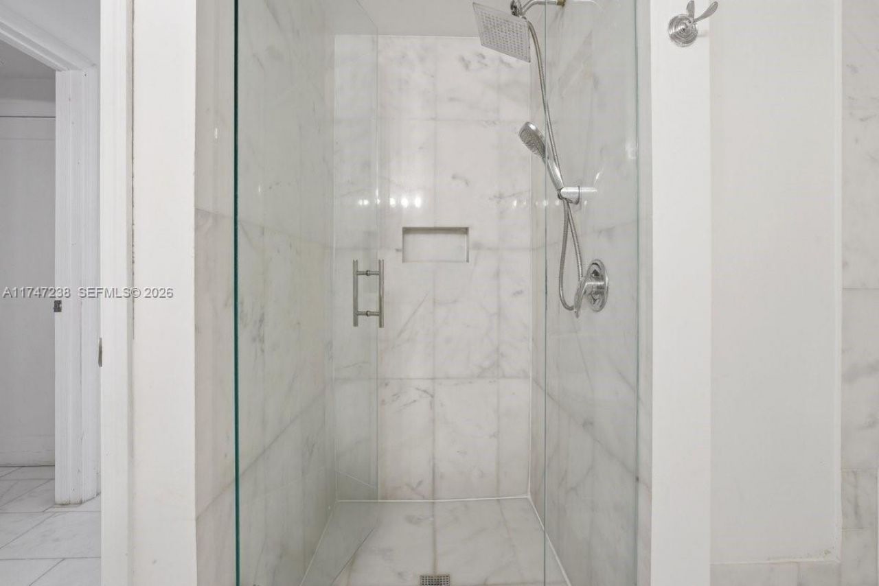 17375 Collins Ave, Unit 1404, Sunny Isles Beach, FL 33160 Photo