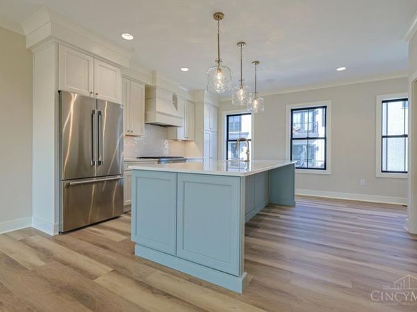 4234 Parkview Drive, Unit 3C, Blue Ash, OH 45242