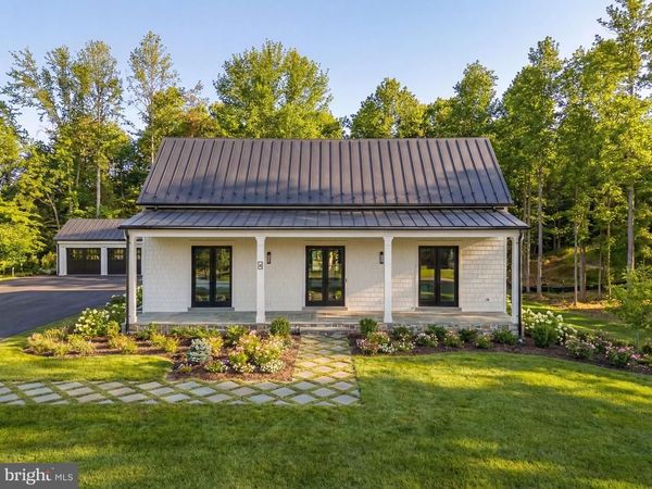 4 FOXTROT KNOLL LANE, MIDDLEBURG, VA 20117