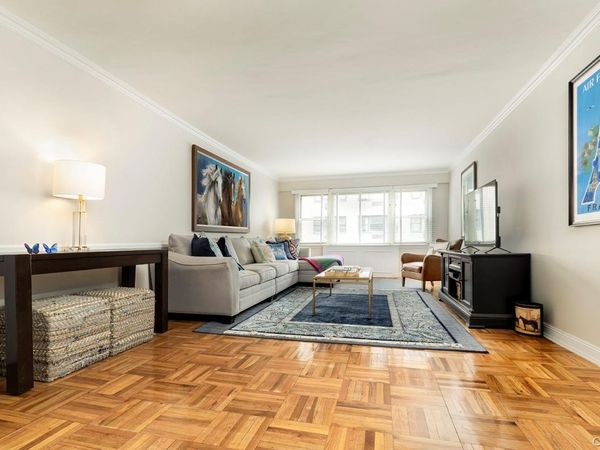 333 E 66th Street, Unit 9D, New York (Manhattan), NY 10065