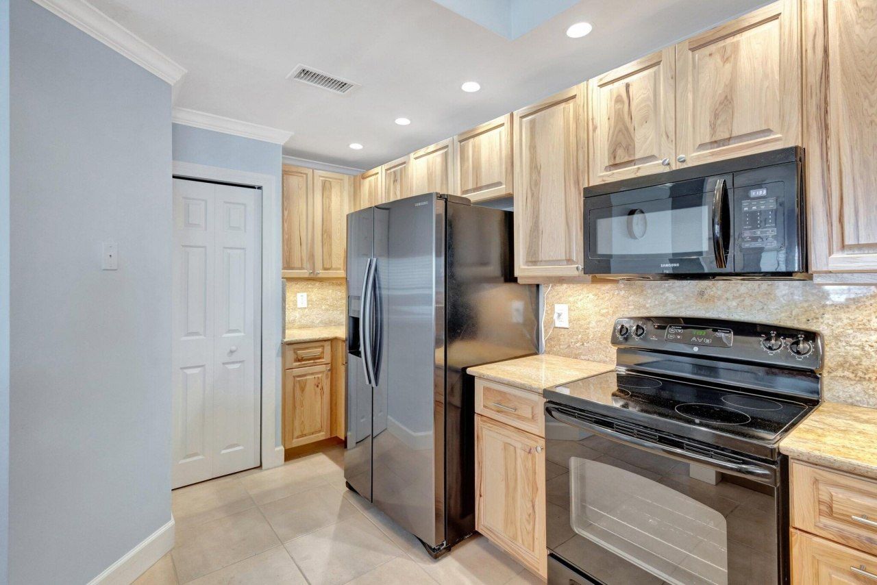 2470 Harbour Cove Drive, Hutchinson Island, FL 34949 Photo