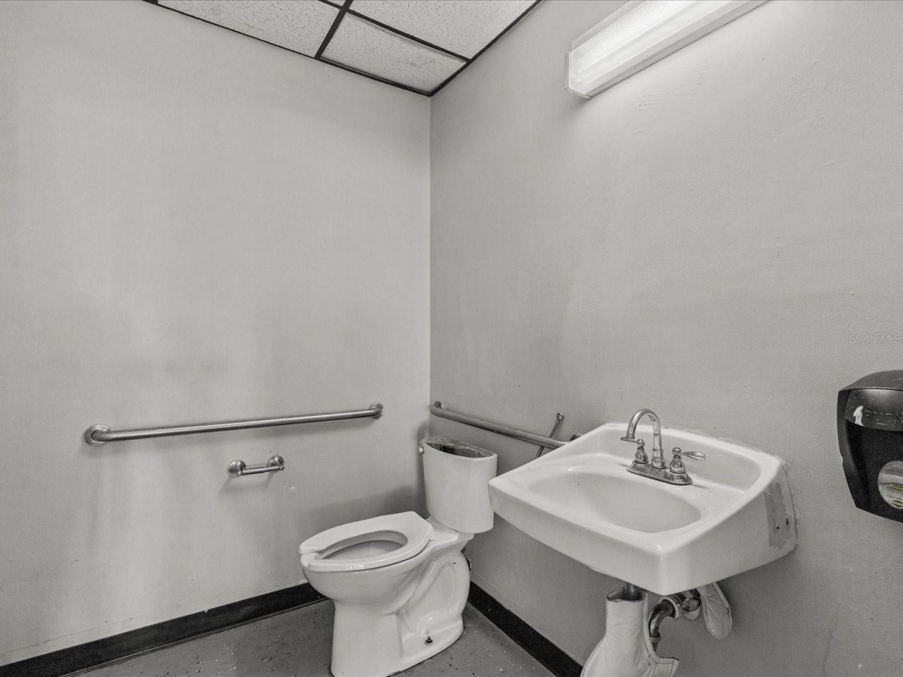 61 W Central Avenue, Lake Wales, FL 33853 Photo