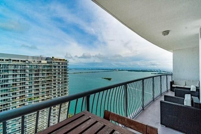 1750 N Bayshore Dr, Unit 5505, Miami, FL 33132 Photo