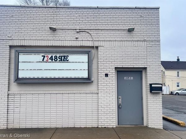 10531 WREN Street, Dearborn, MI 48120