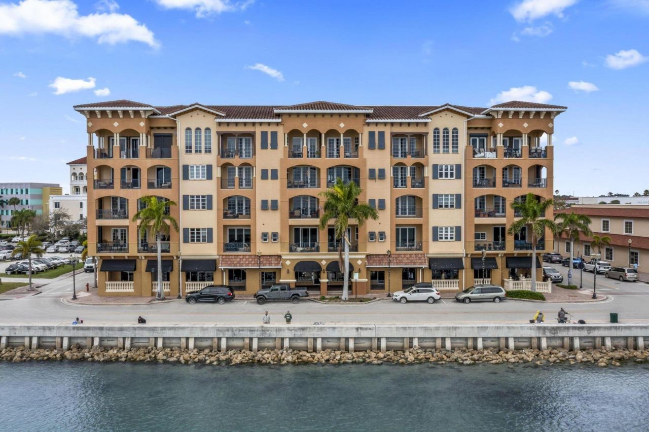 131 Melody 102 Lane, Unit 102, Fort Pierce, FL 34950 Photo