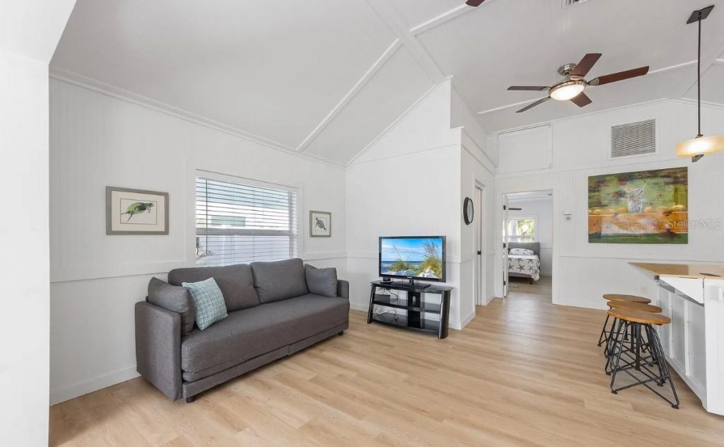 2408 Avenue B, Bradenton Beach, FL 34217 Photo