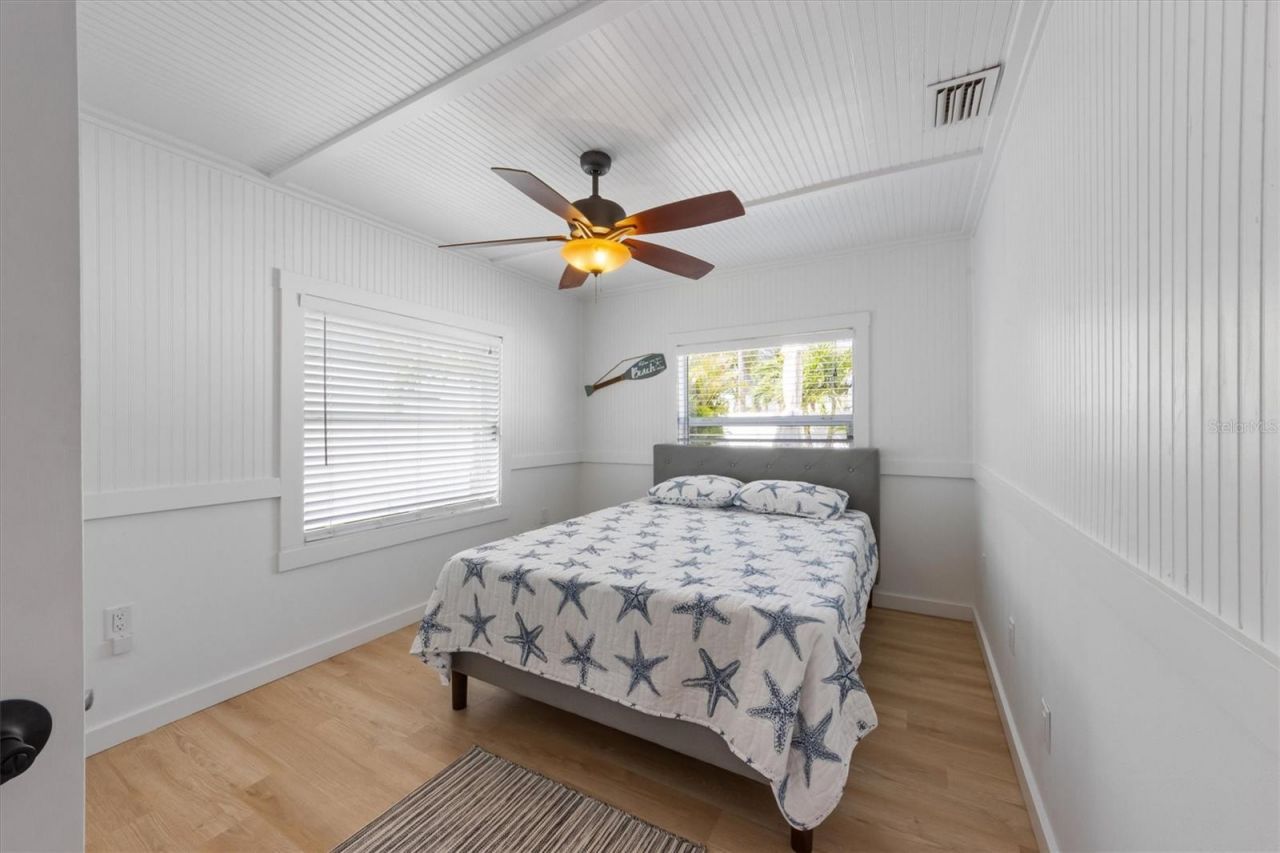 2408 Avenue B, Bradenton Beach, FL 34217 Photo