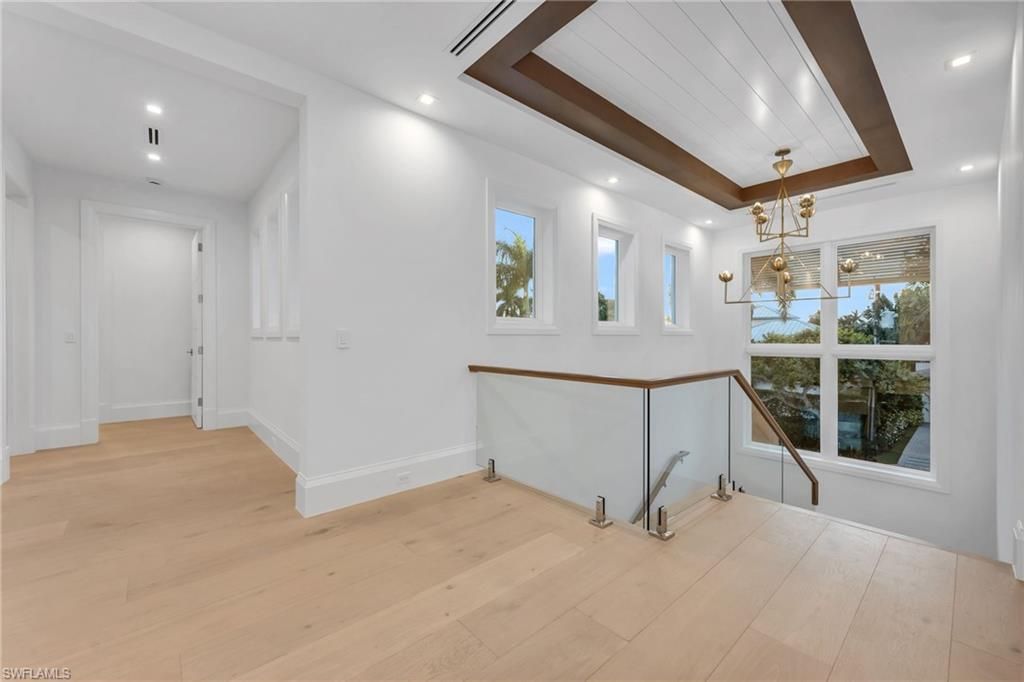 1935 5th St S, Naples, FL 34102 Photo