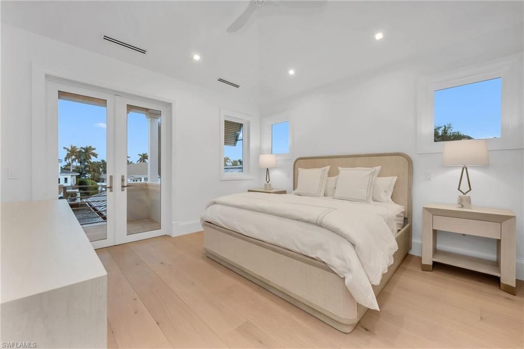 1935 5th St S, Naples, FL 34102 Photo