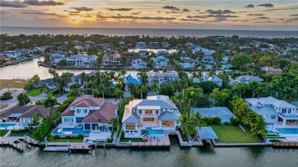 1935 5th St S, Naples, FL 34102 Photo