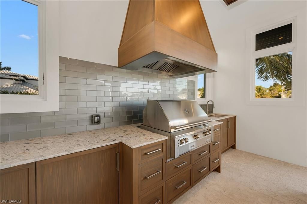 1935 5th St S, Naples, FL 34102 Photo