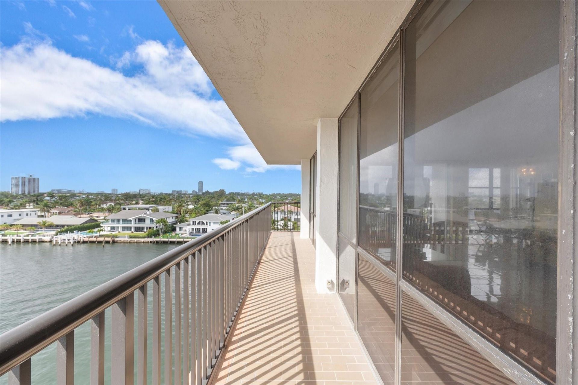 2017 S Ocean Drive, Unit 710, Hallandale Beach, FL 33009 Photo