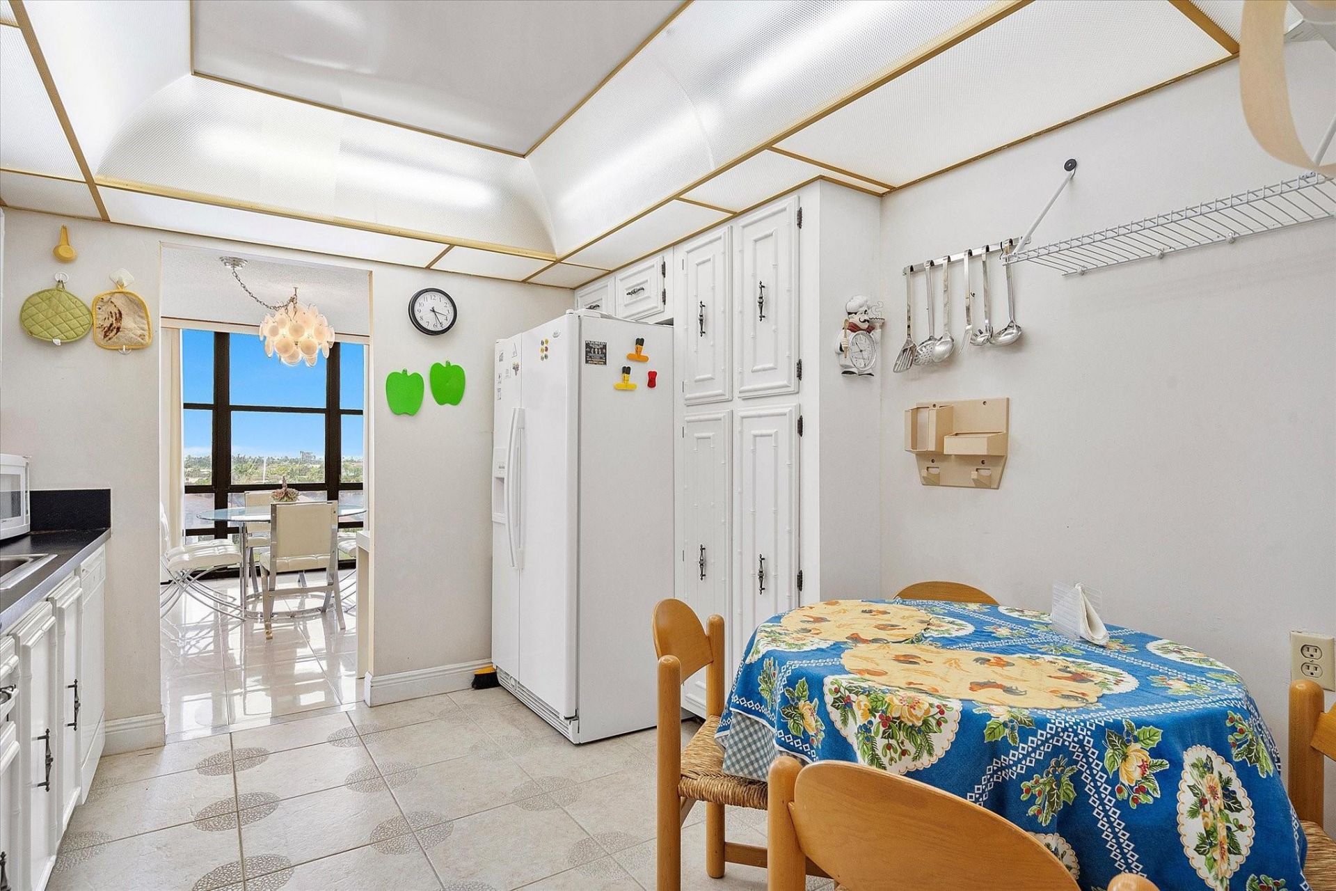 2017 S Ocean Drive, Unit 710, Hallandale Beach, FL 33009 Photo