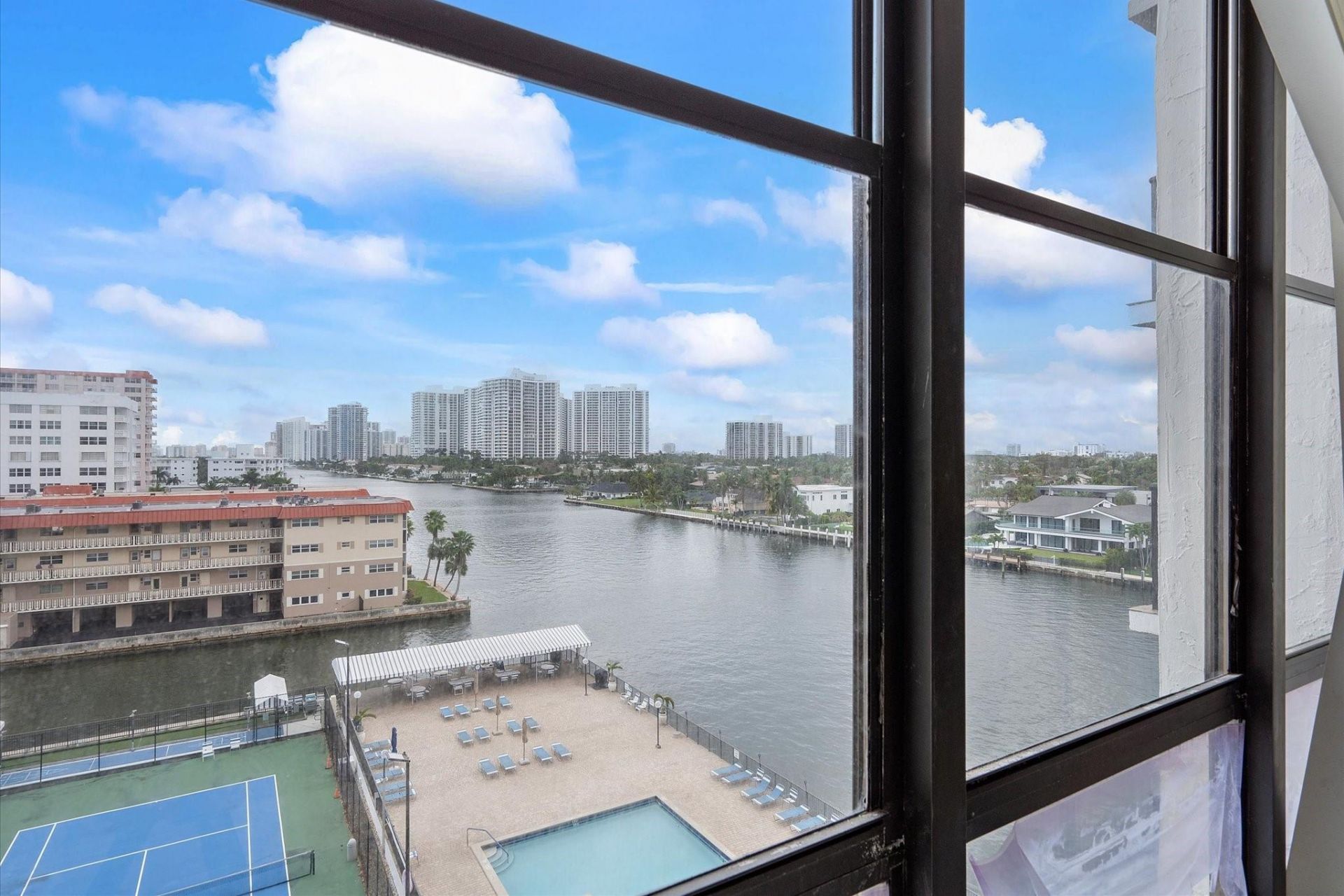 2017 S Ocean Drive, Unit 710, Hallandale Beach, FL 33009 Photo