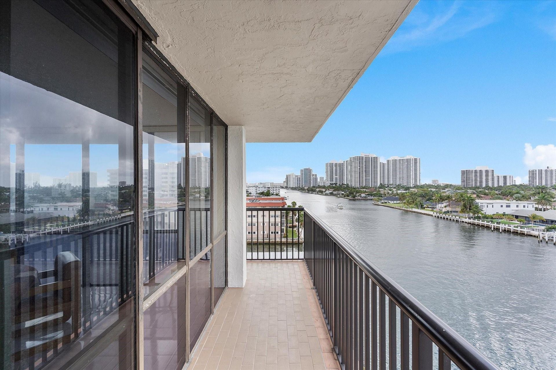 2017 S Ocean Drive, Unit 710, Hallandale Beach, FL 33009 Photo