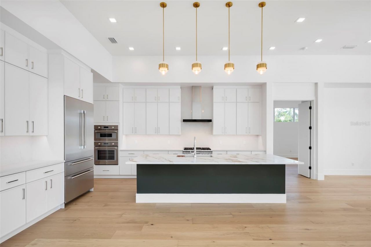 4431 Camino Real, Sarasota, FL 34231 Photo