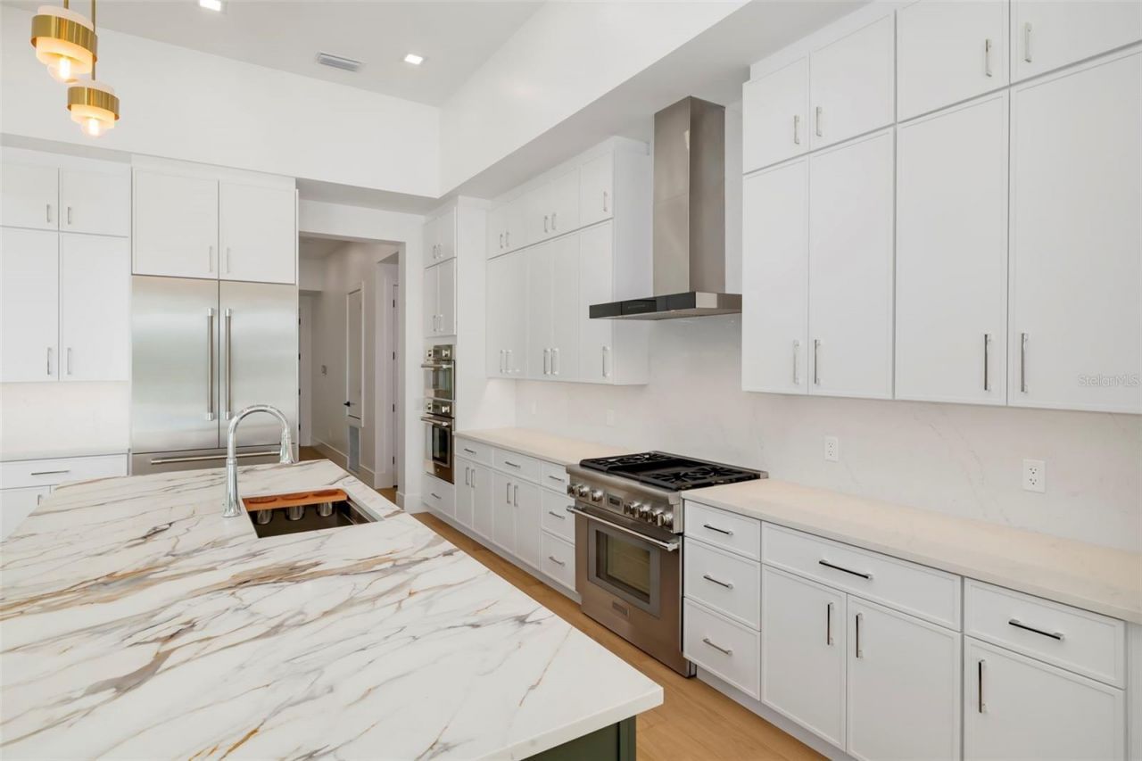 4431 Camino Real, Sarasota, FL 34231 Photo