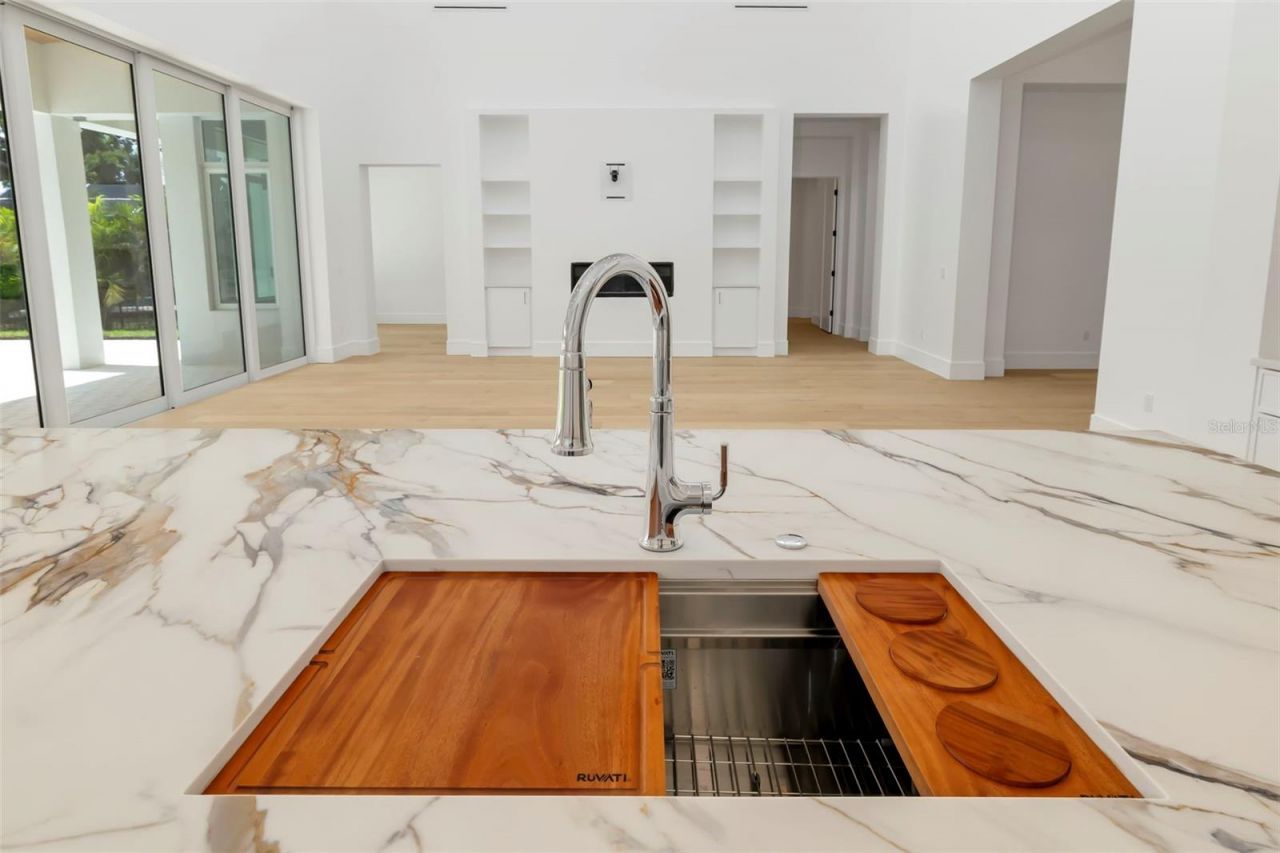 4431 Camino Real, Sarasota, FL 34231 Photo